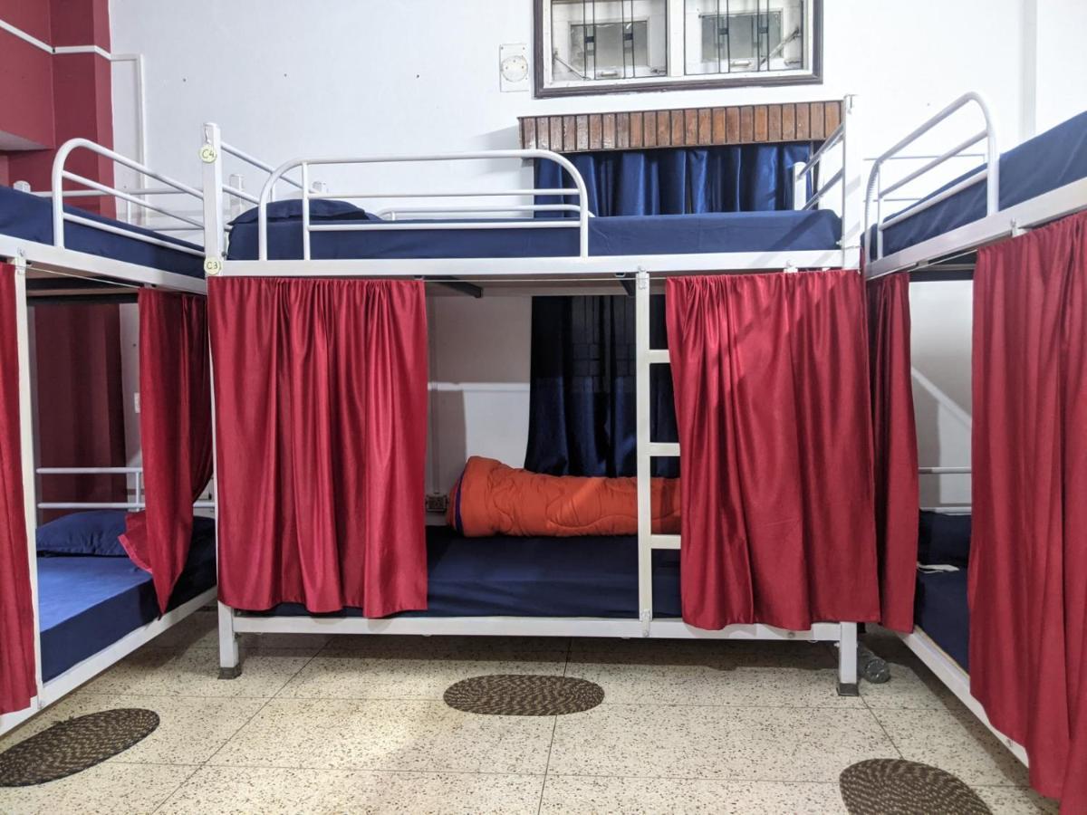 A Pousada Mezenga Backpackers Guwahati Exterior foto