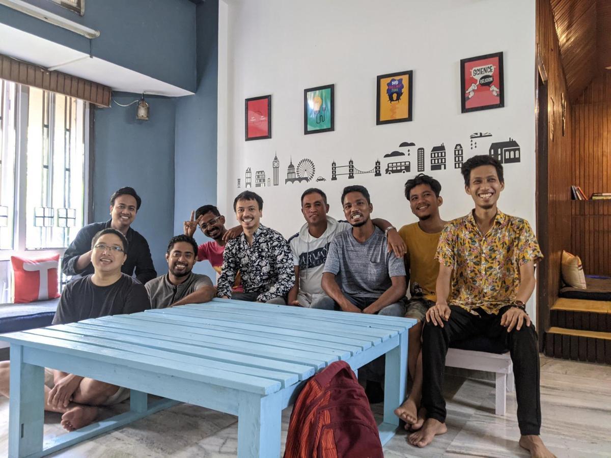 A Pousada Mezenga Backpackers Guwahati Exterior foto