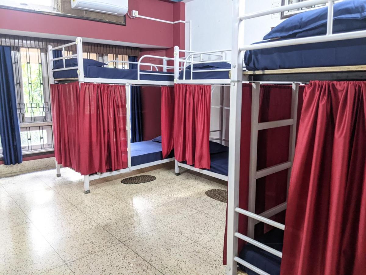 A Pousada Mezenga Backpackers Guwahati Exterior foto