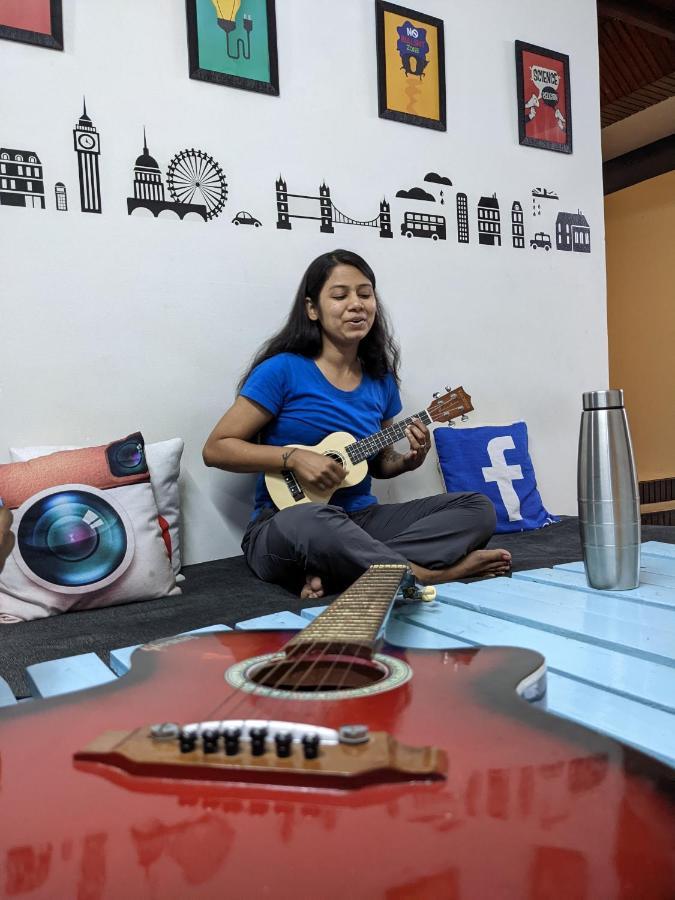 A Pousada Mezenga Backpackers Guwahati Exterior foto